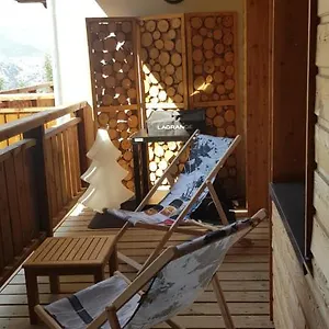 https://residence-le-crystal-chalet-les-deux-alpes.hotels-rhonealpes.com