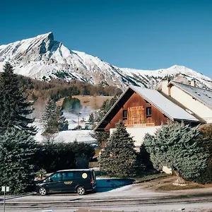  Appartement Maison L'aiguille - 2 Appartements, 5 Et Table D'hotes Au Pied De La Montagne A La Station De